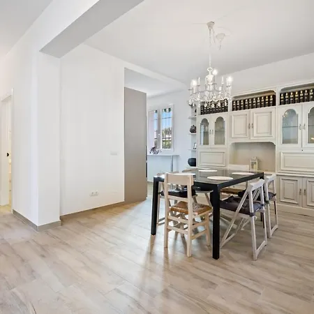 Irene - Biznaga Homes Apartment *